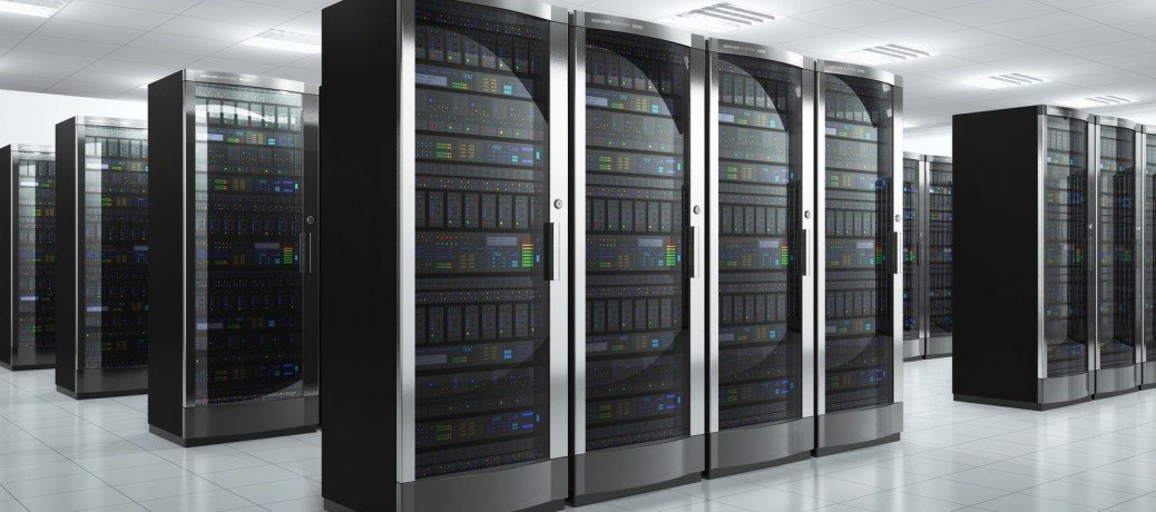 Data Management Techniques Exploiting SDN